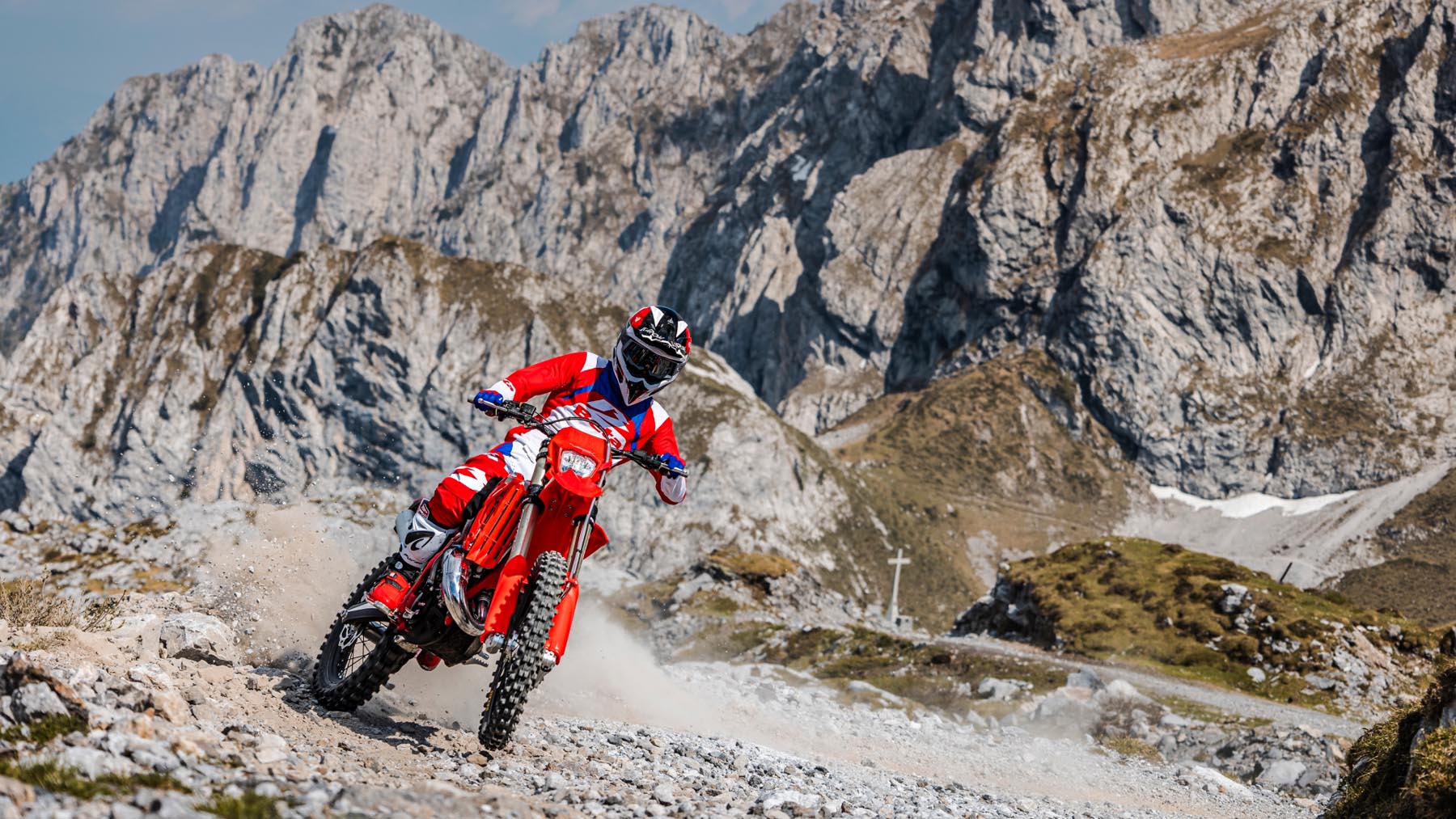 BETA_ENDURO_2027_03.jpg